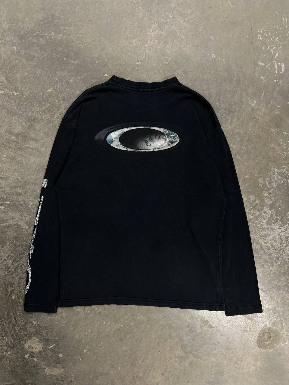 00s Vintage Oakley Longsleeve