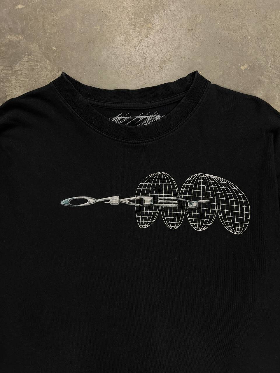 00s Vintage Oakley Longsleeve