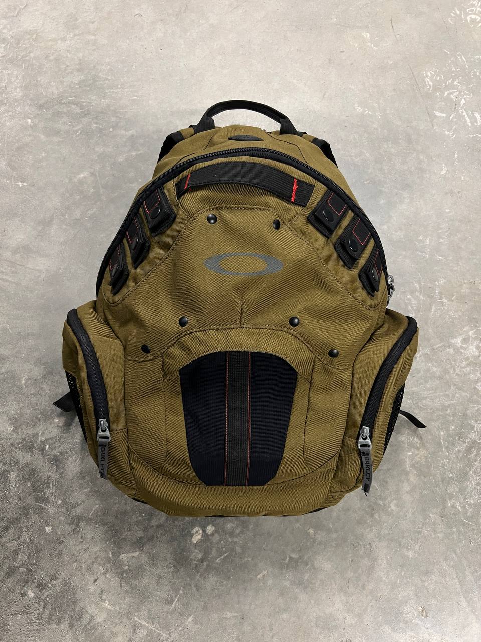00s Vintage Oakley Planet Pack 2.0 Backpack