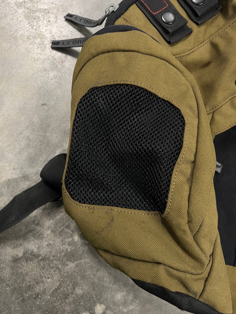 00s Vintage Oakley Planet Pack 2.0 Backpack