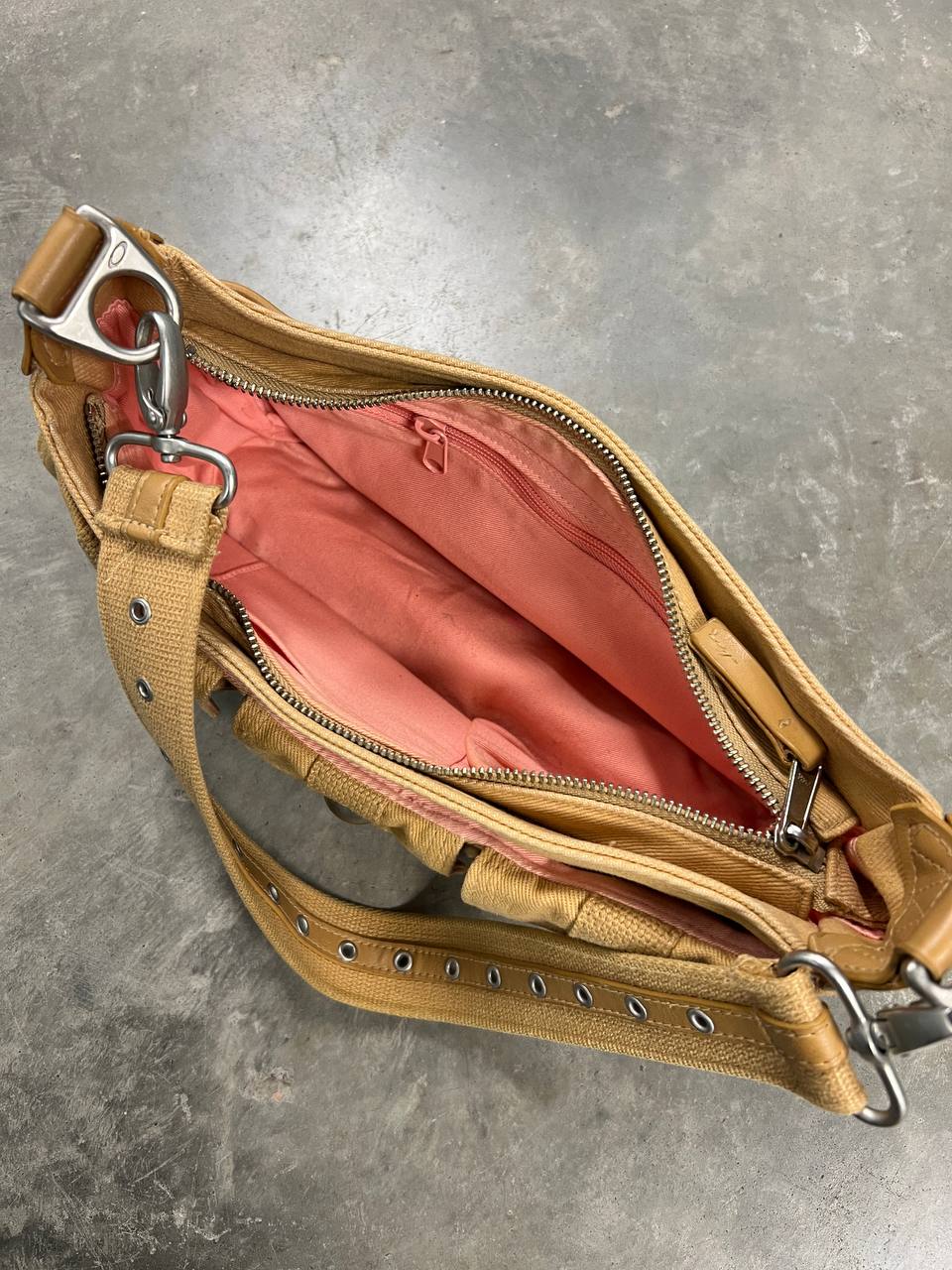 00s Vintage Oakley Caramel Shoulder Hand Bag