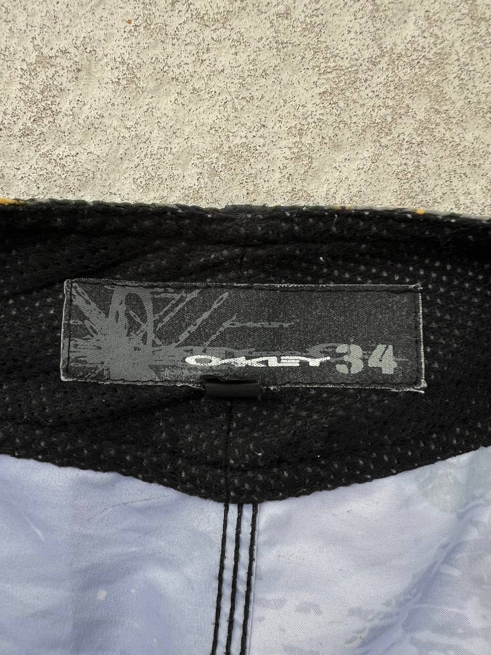 00s Vintage Oakley Hibiscus Shorts