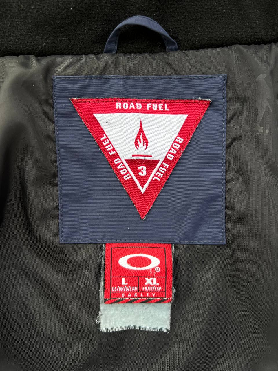 00s Vintage Oakley Jacket