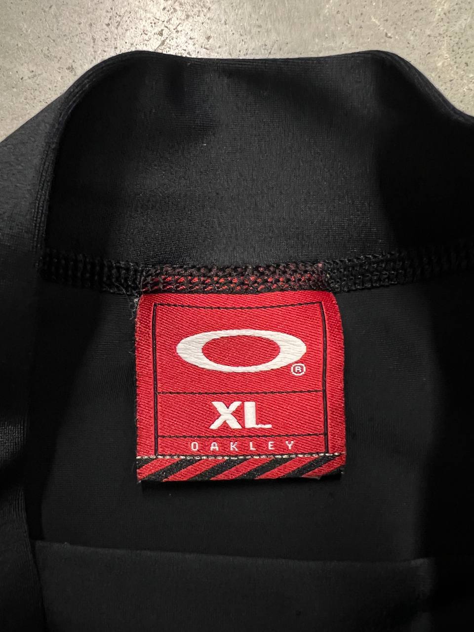 00s Vintage Oakley Surf Shirt