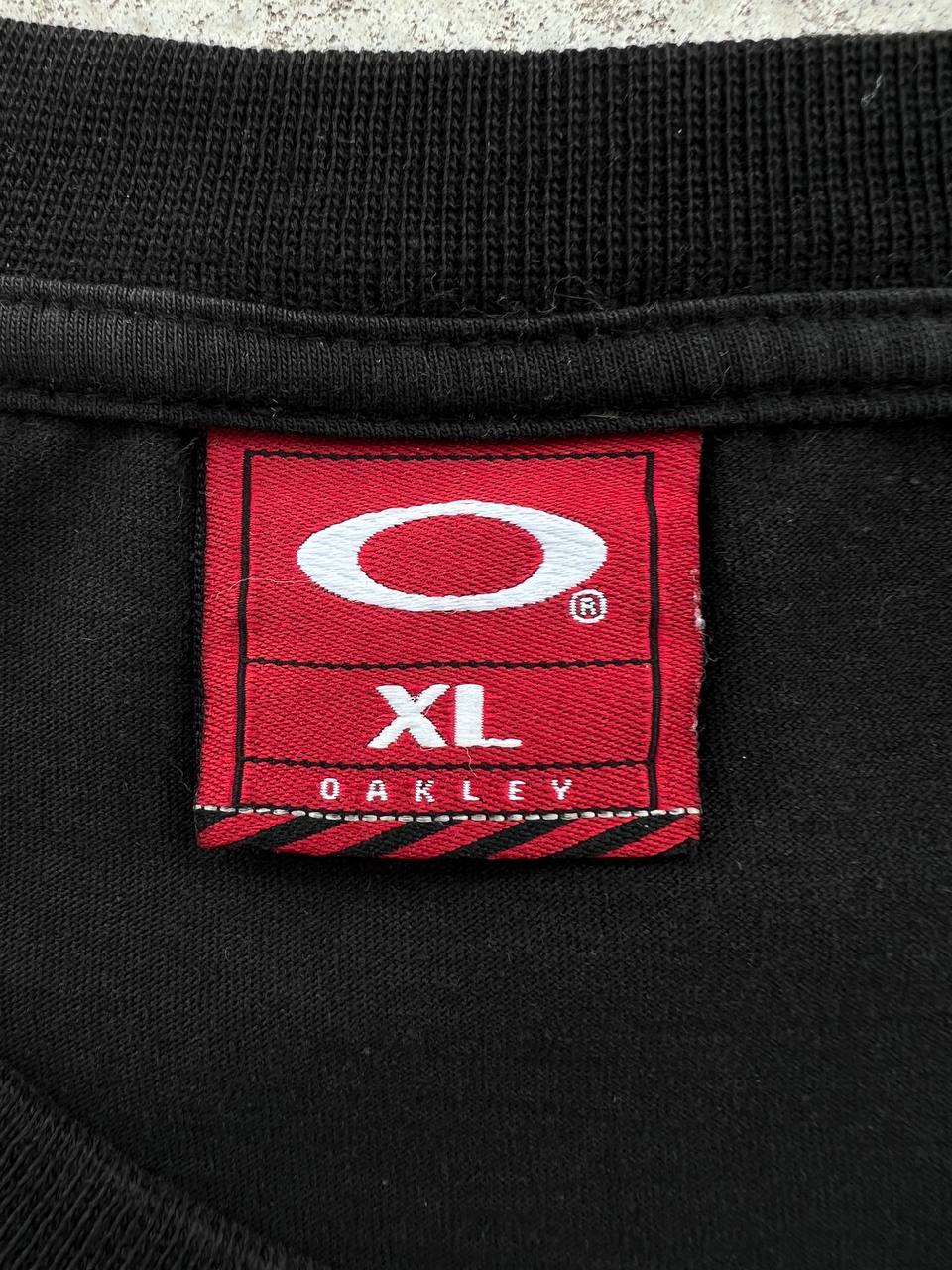 00s Vintage Oakley T-Shirt