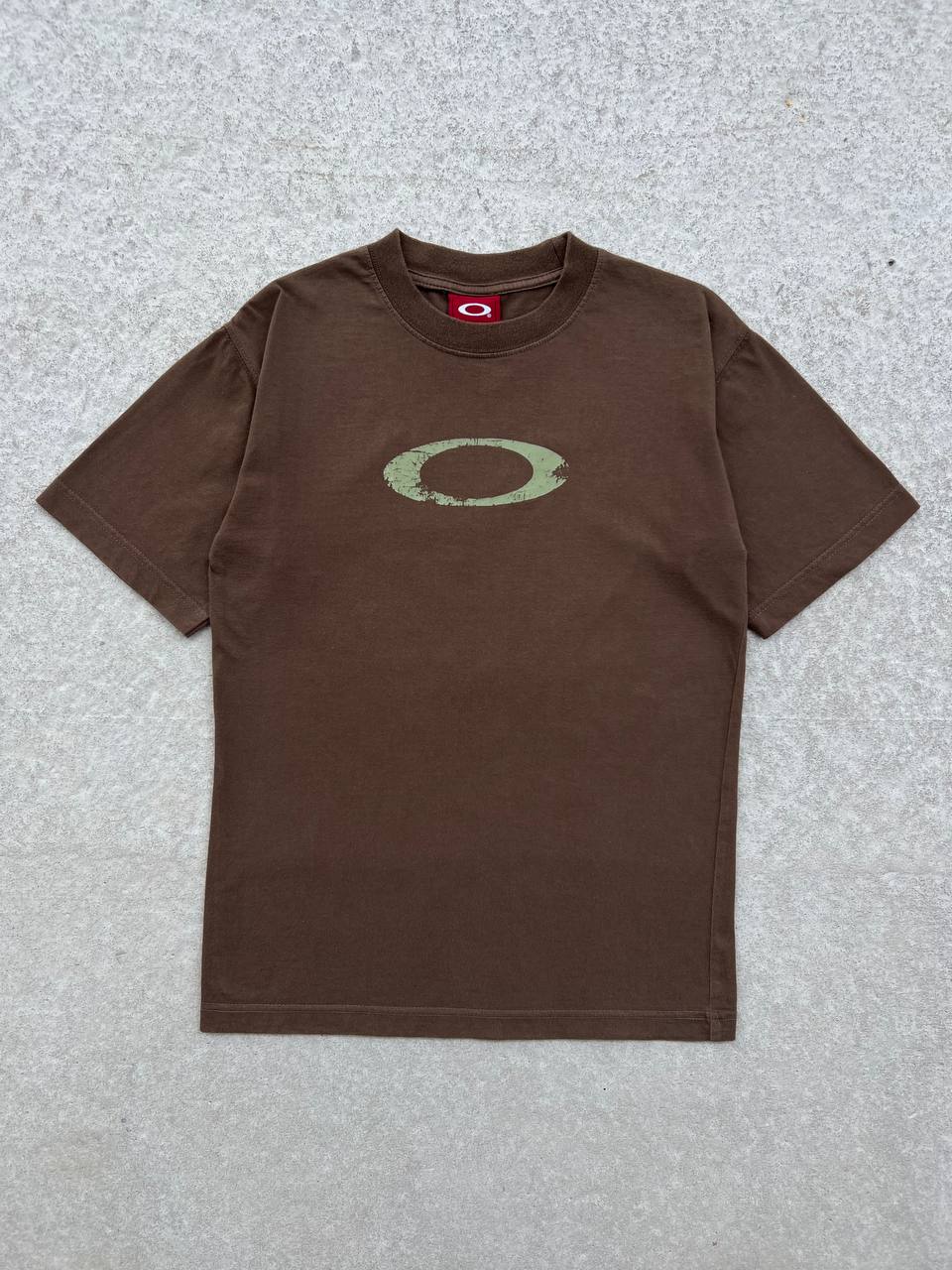 00s Vintage Oakley T-Shirt Center Logo