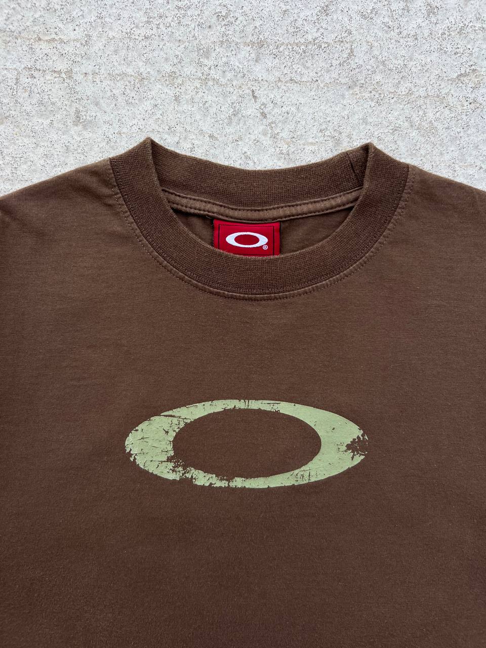00s Vintage Oakley T-Shirt Center Logo