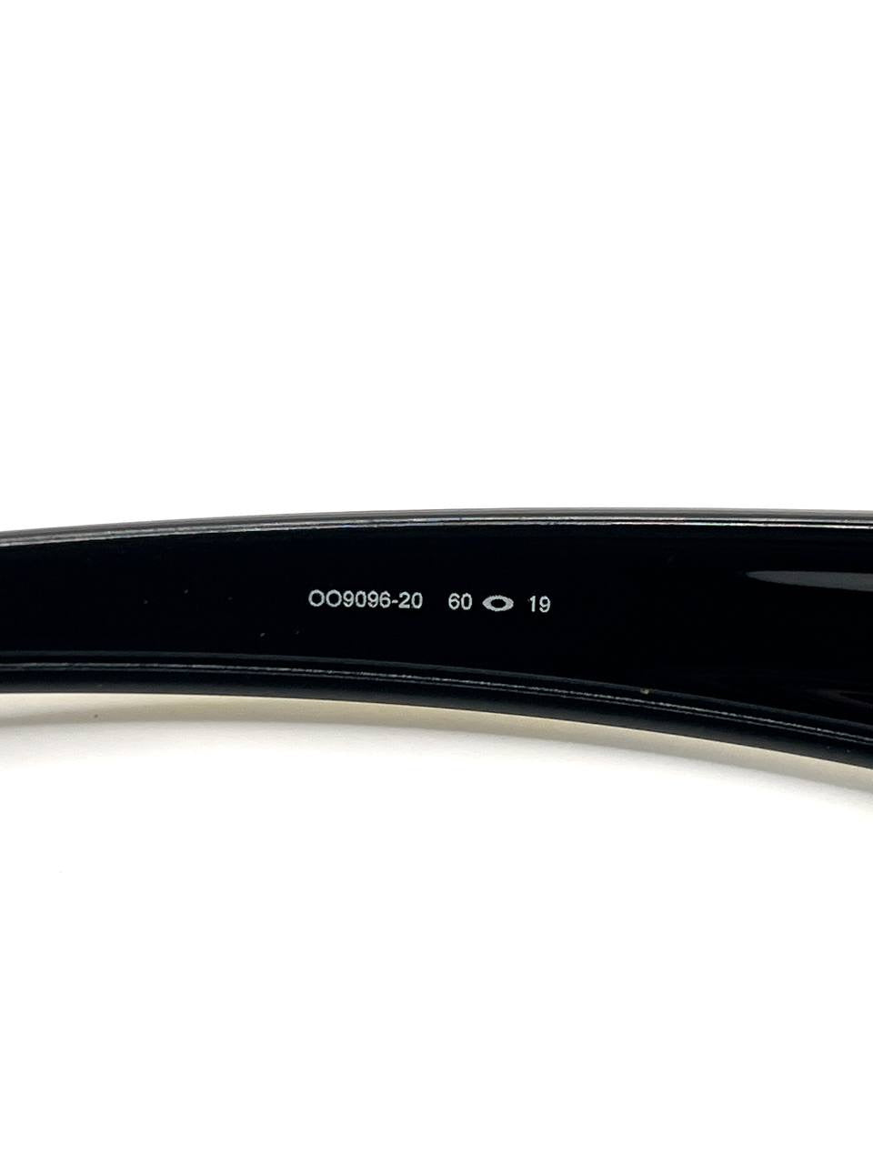 2010 Oakley Fuel Cell Livestrong Sunglasses