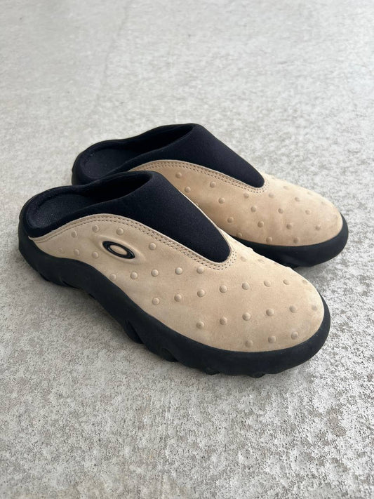 1998 Vintage Oakley Pickled Bobbie Mule Shoes