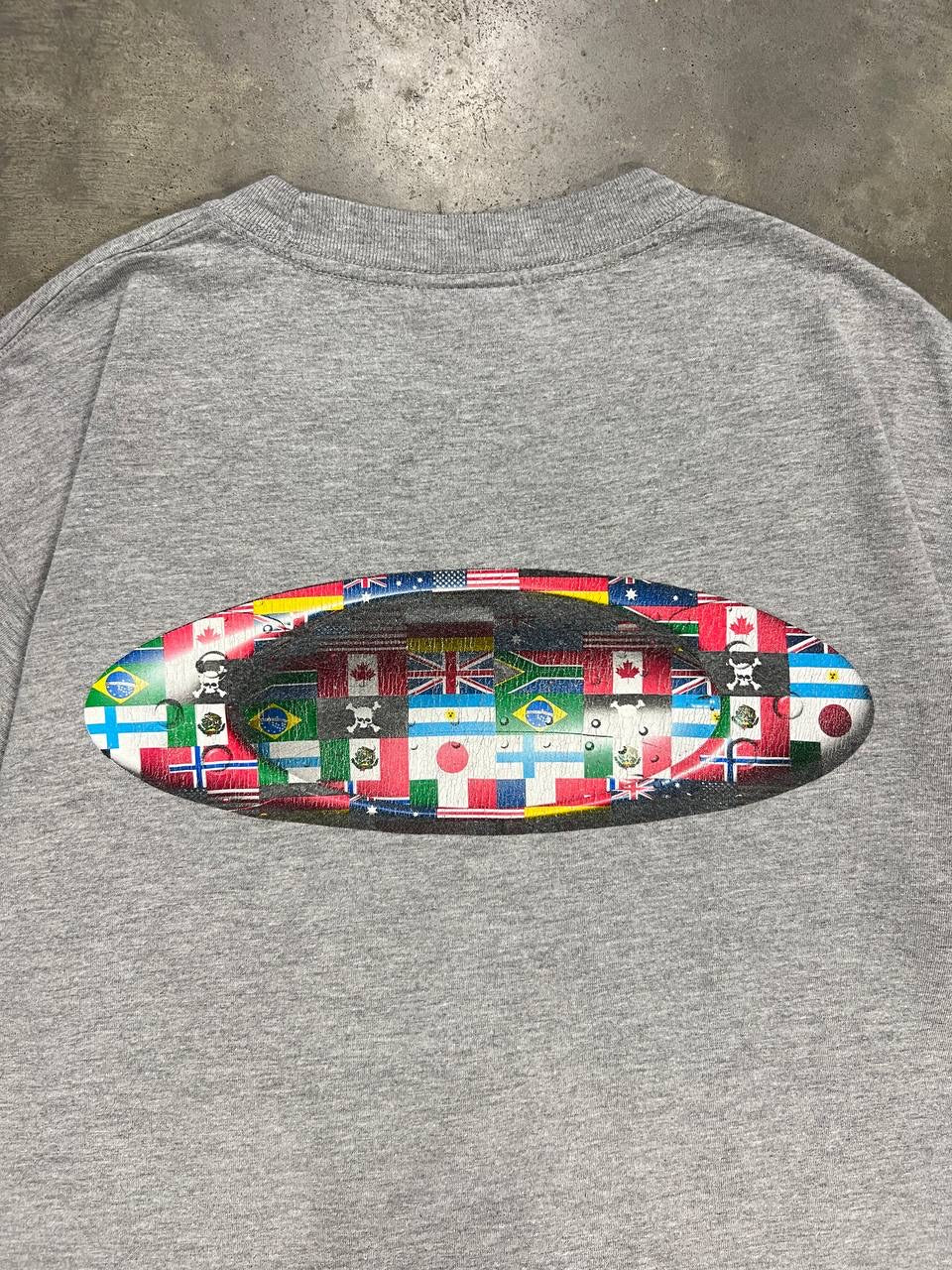 00s Vintage Oakley Flags T-Shirt