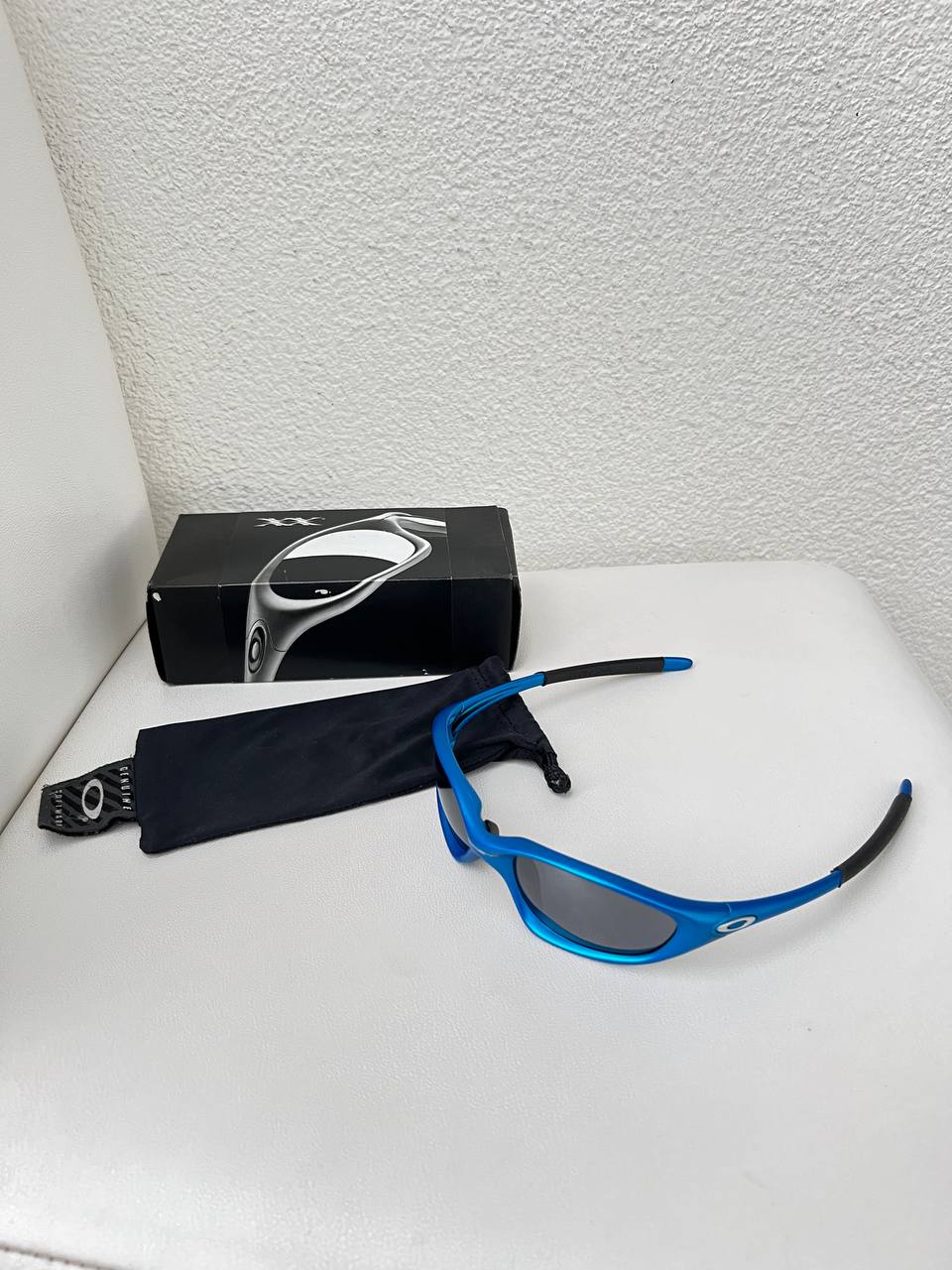 2000 Vintage Oakley XX Twenty Electric Blue Sunglasses