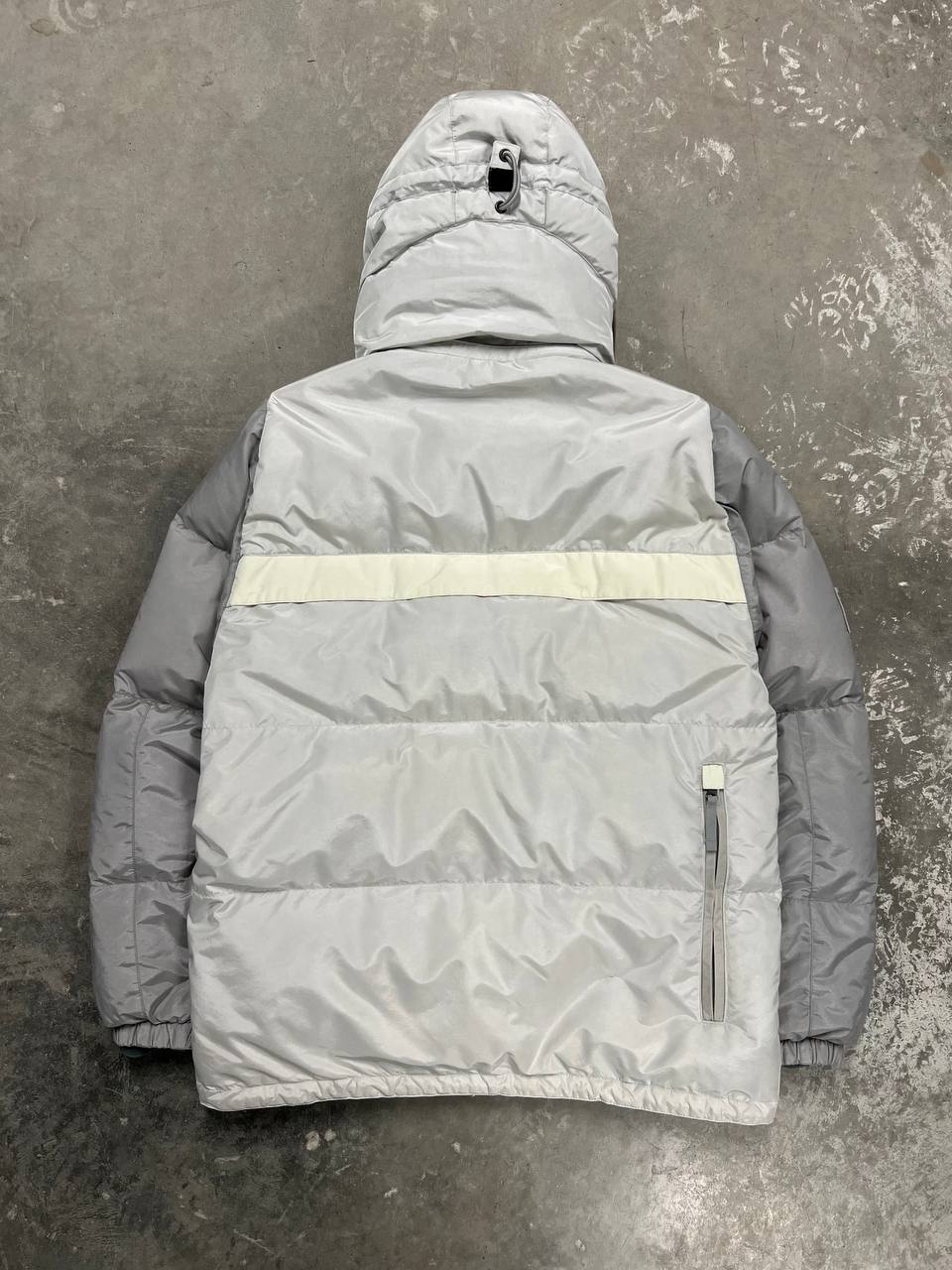 2000s Vintage Burton Snowboards 64 Tactic Puffer Jacket