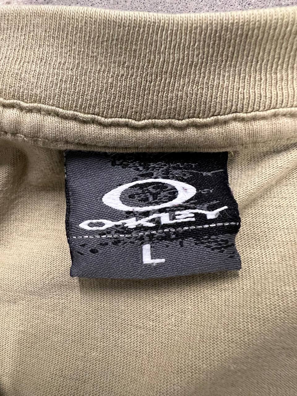2000s Vintage Oakley Long Sleeve T-Shirt