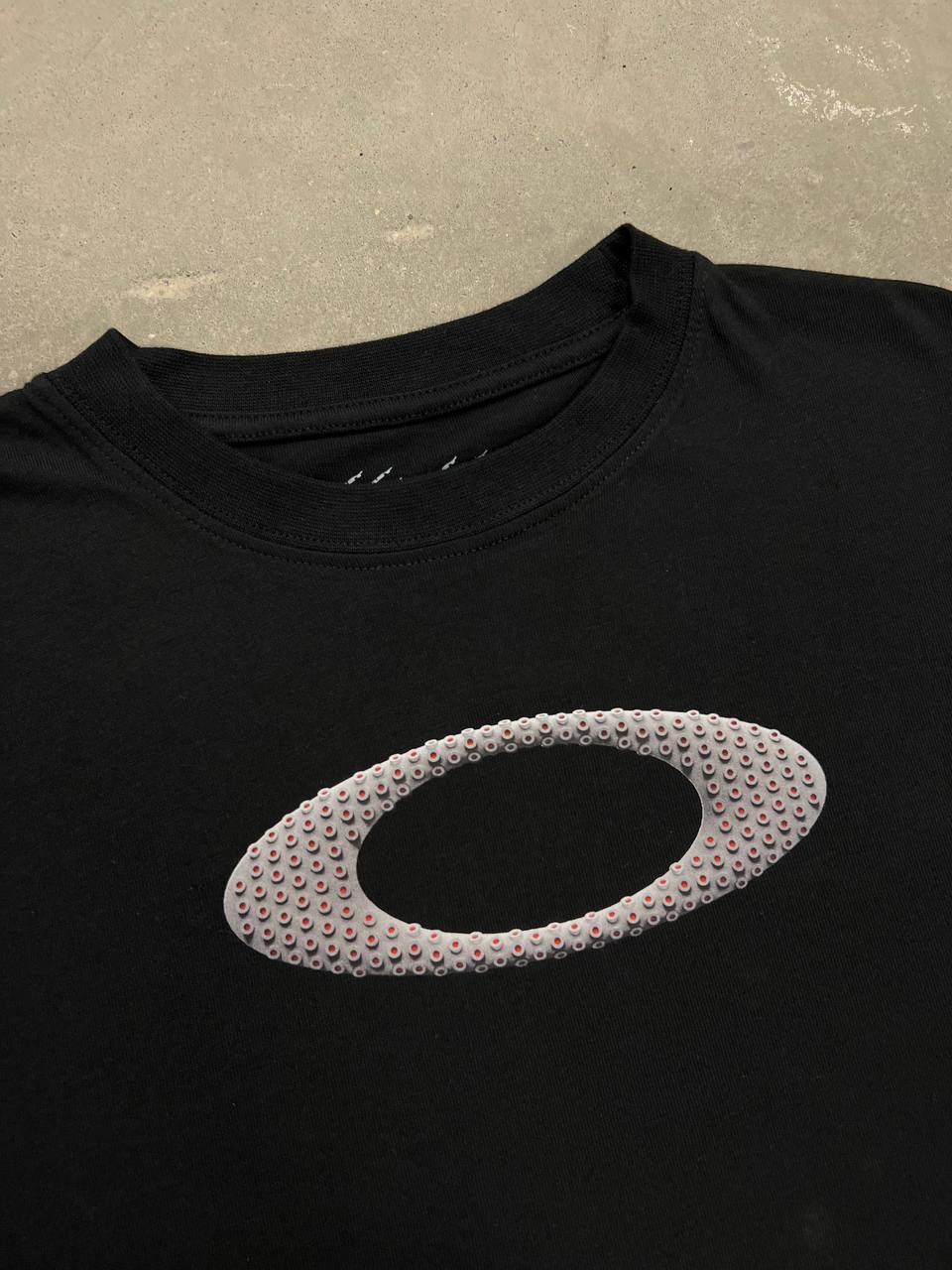 2000s Vintage Oakley T-Shirt Octopus Tentacles