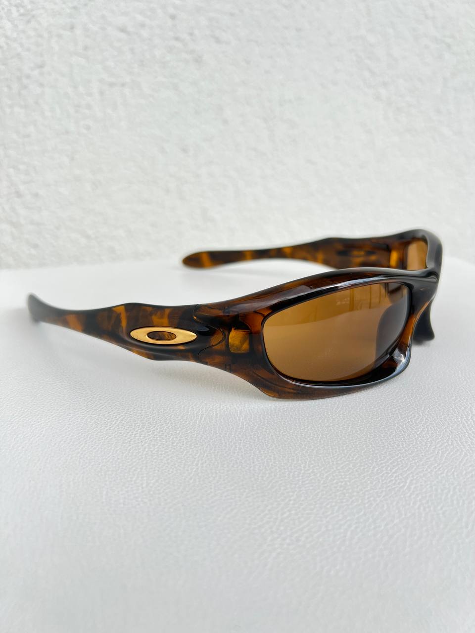 2003 Vintage Oakley Monster Dog 1st Gen Brown Tortoise / Bronze Sunglasses