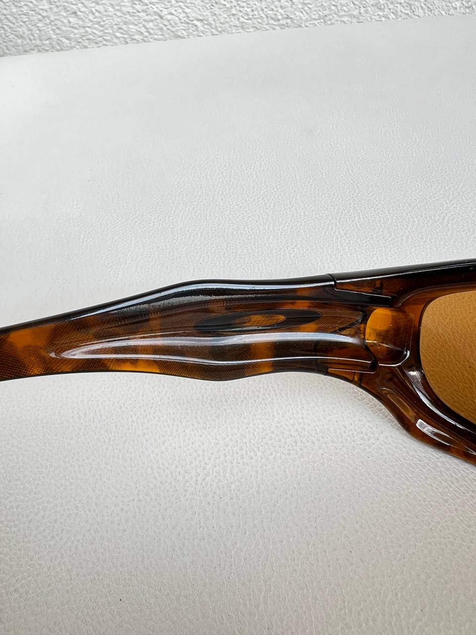 2003 Vintage Oakley Monster Dog 1st Gen Brown Tortoise / Bronze Sunglasses