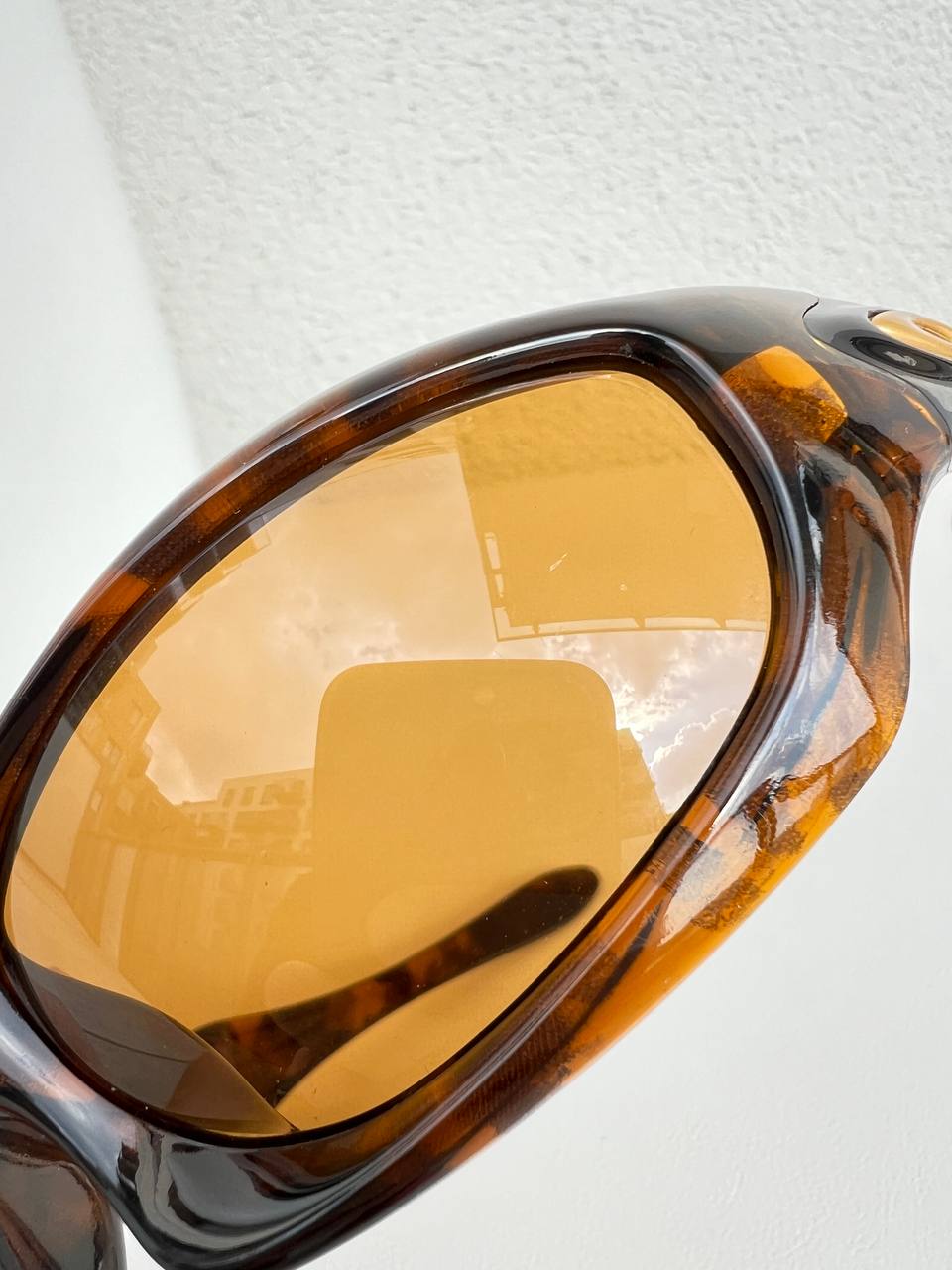 2003 Vintage Oakley Monster Dog 1st Gen Brown Tortoise / Bronze Sunglasses