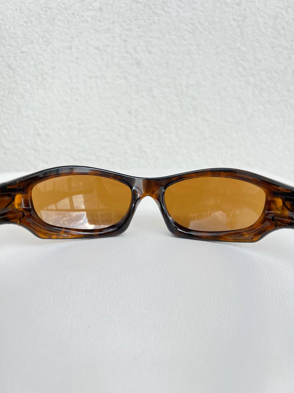 2003 Vintage Oakley Monster Dog 1st Gen Brown Tortoise / Bronze Sunglasses