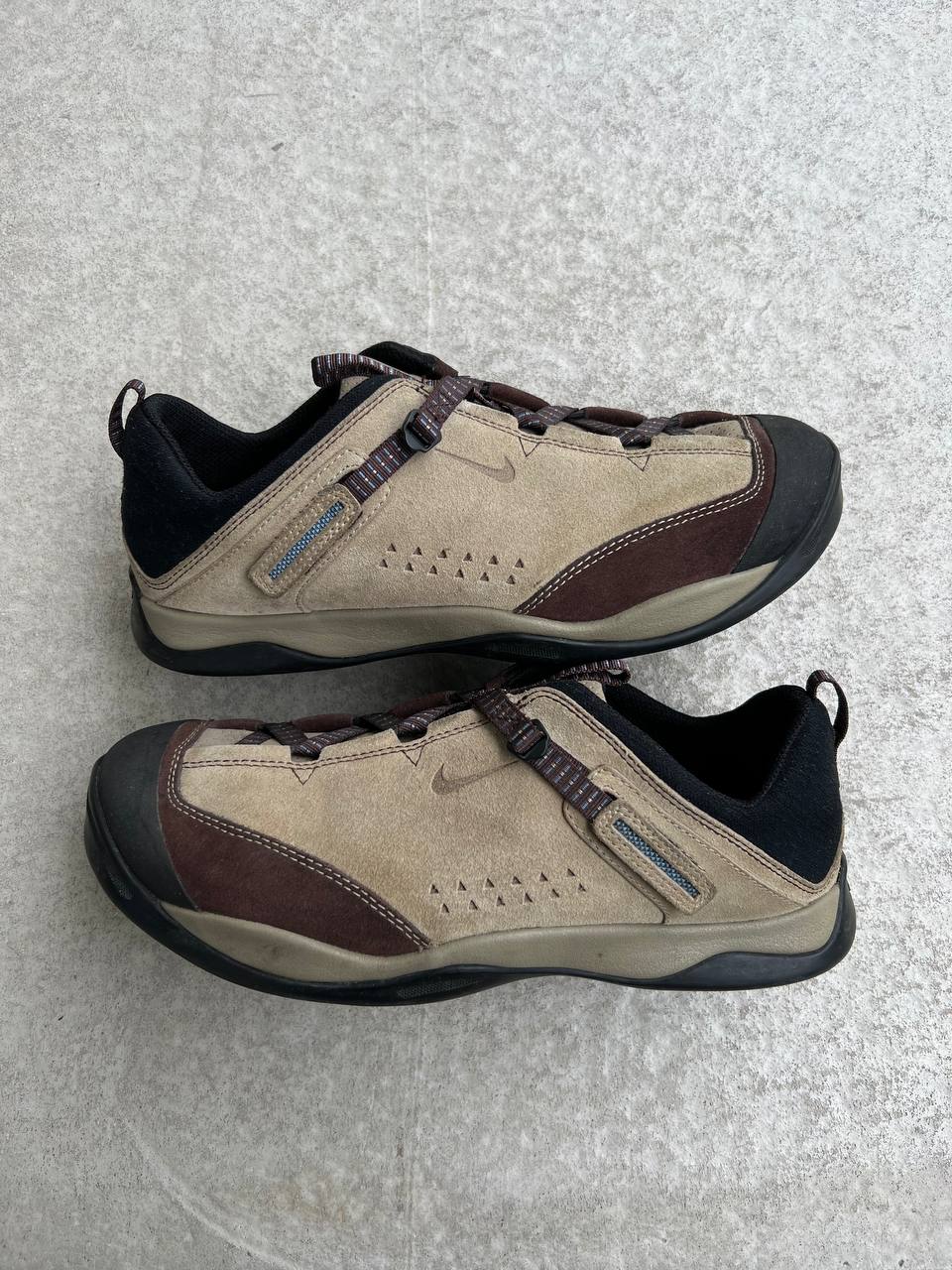 2004 Vintage Nike Air Moc Capture