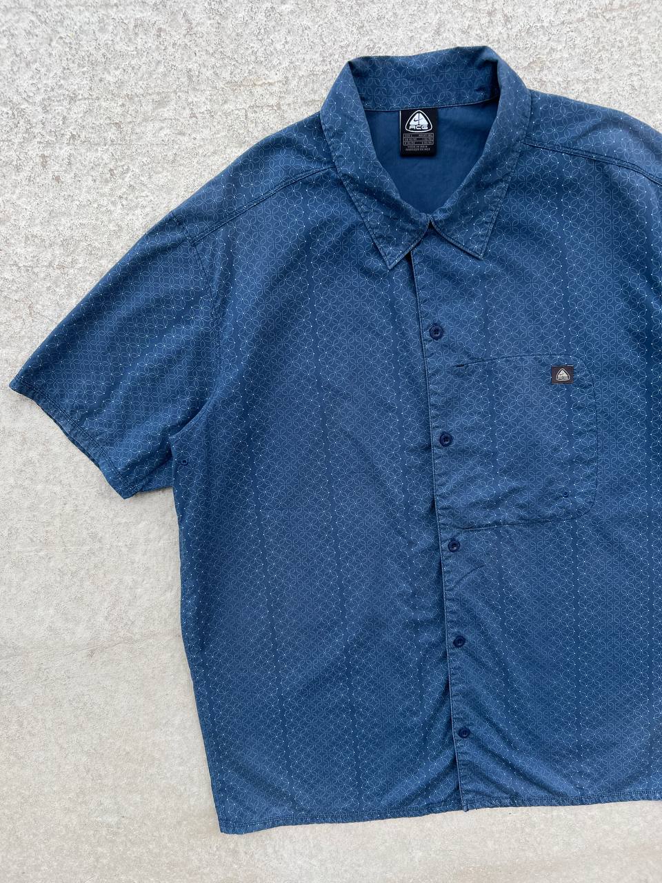 2004 Vintage Nike ACG Shirt