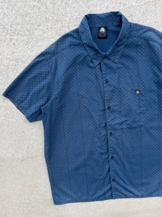 2004 Vintage Nike ACG Shirt