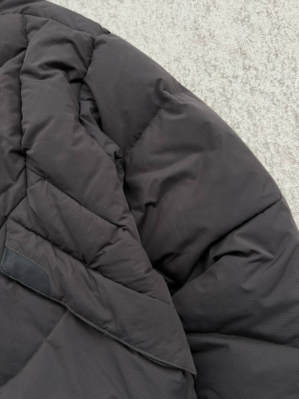 2004 Vintage Salomon Puffer Jacket