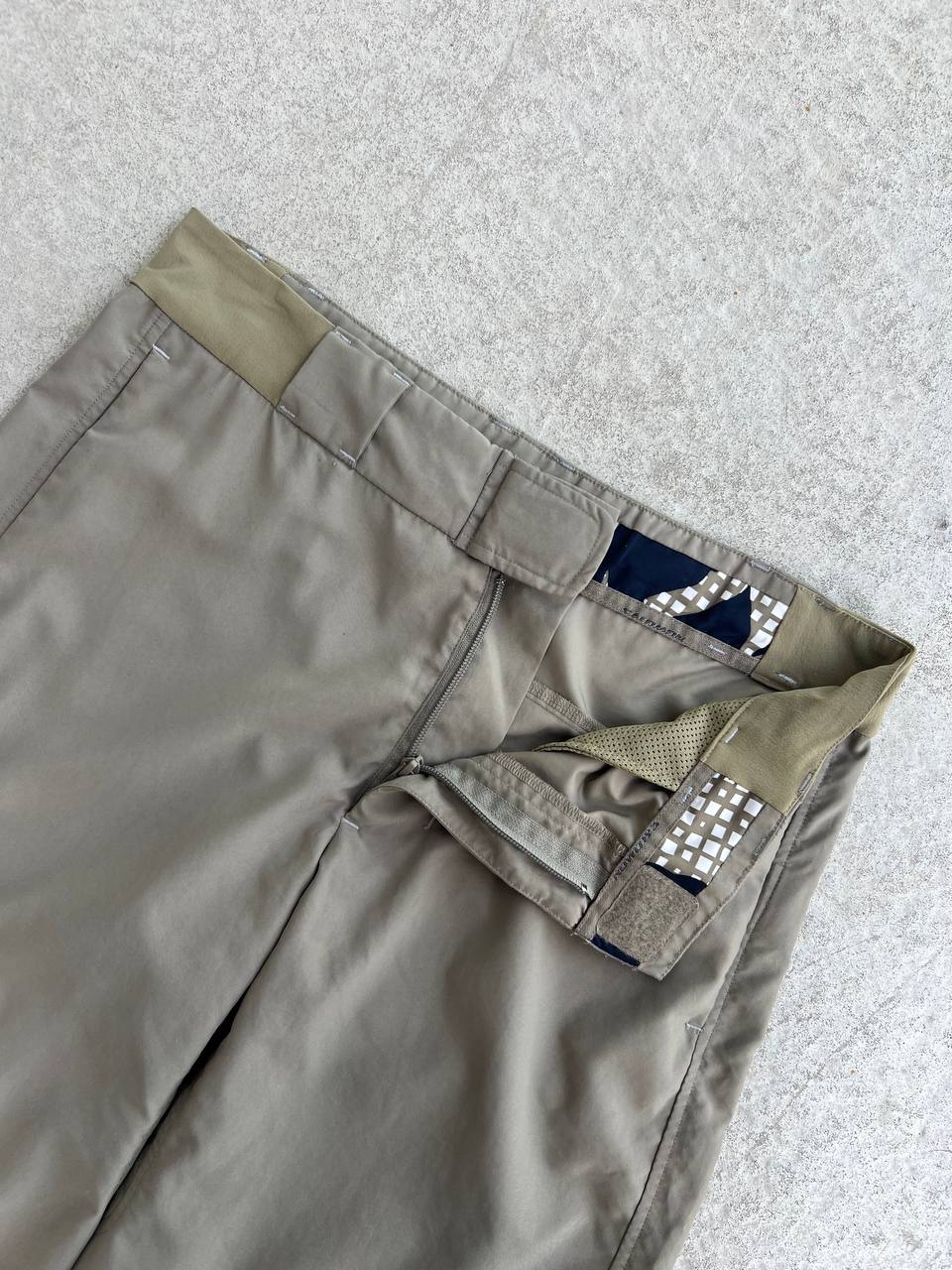 2005 Vintage Salomon Shorts