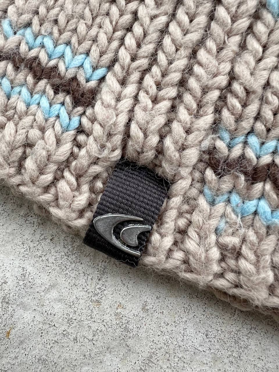 2006 Vintage Salomon Knit Beanie Hat
