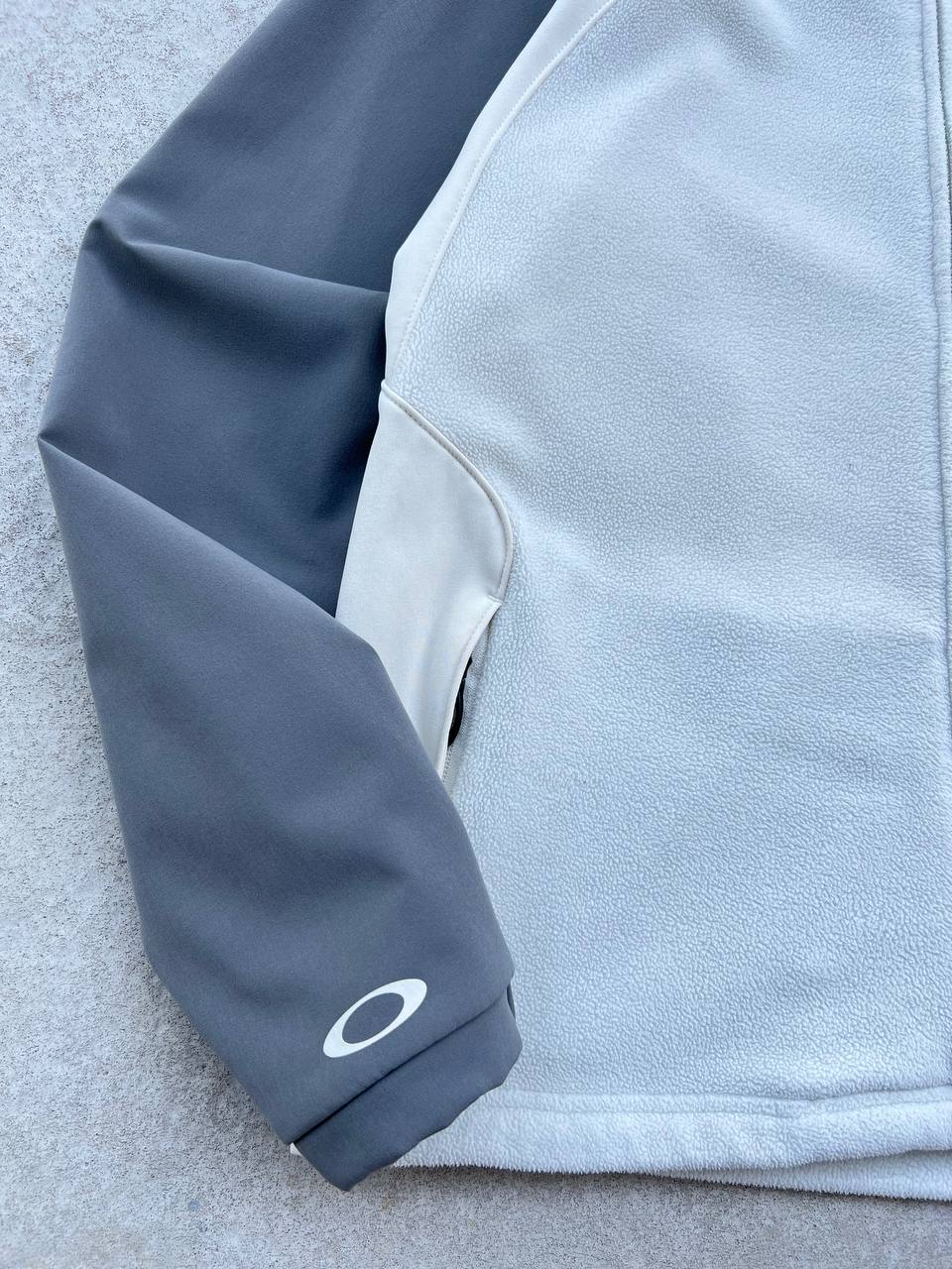 2006 Vintage Oakley Hybrid Fleece Jacket