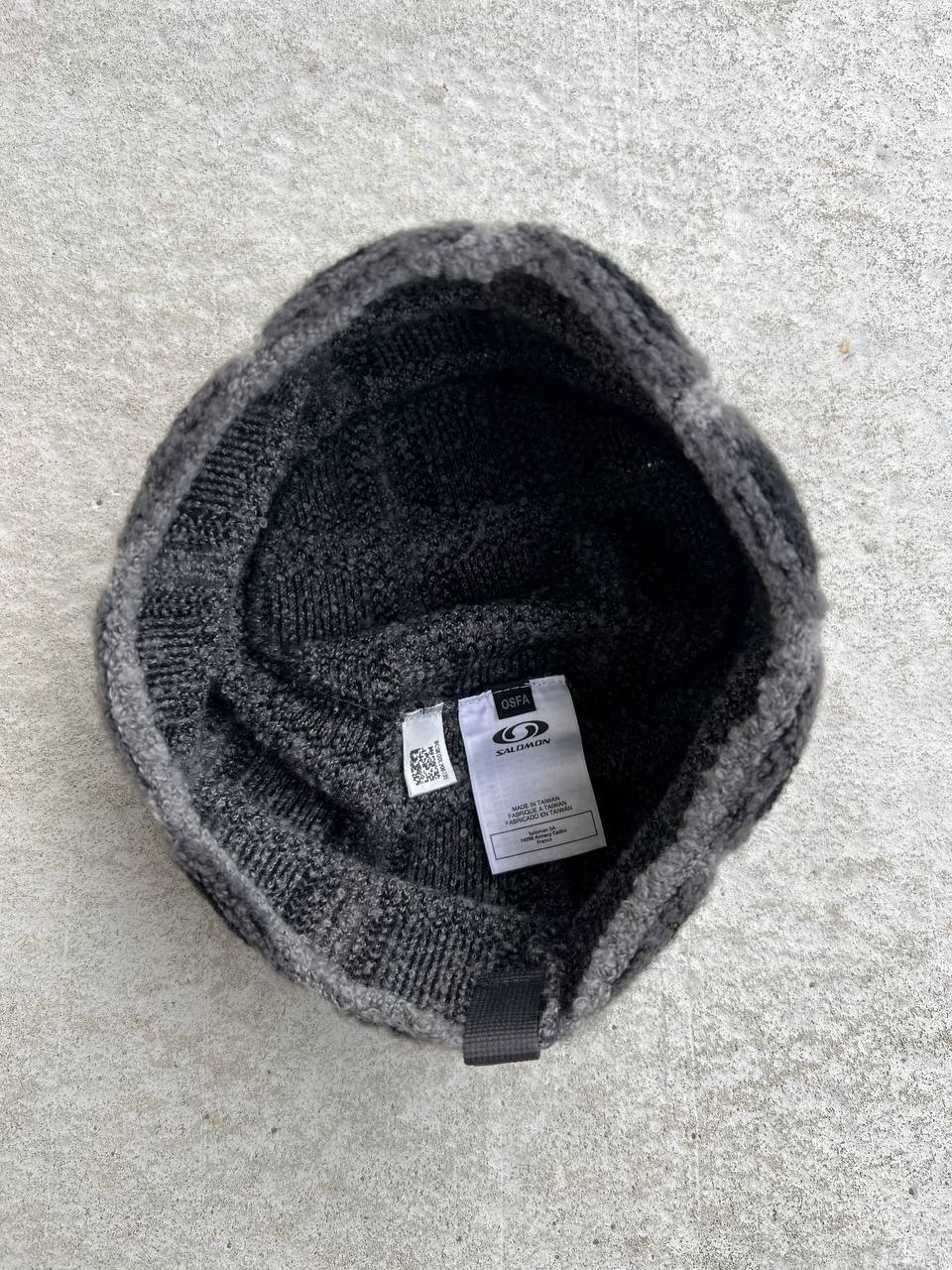 2006 Vintage Salomon Knit Hat Black