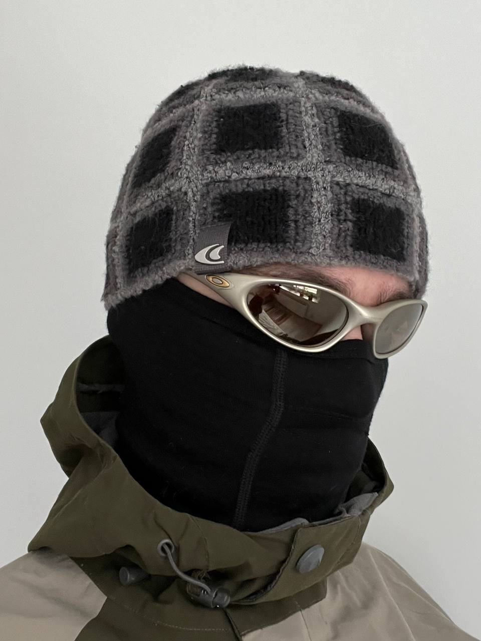 2006 Vintage Salomon Knit Hat Black
