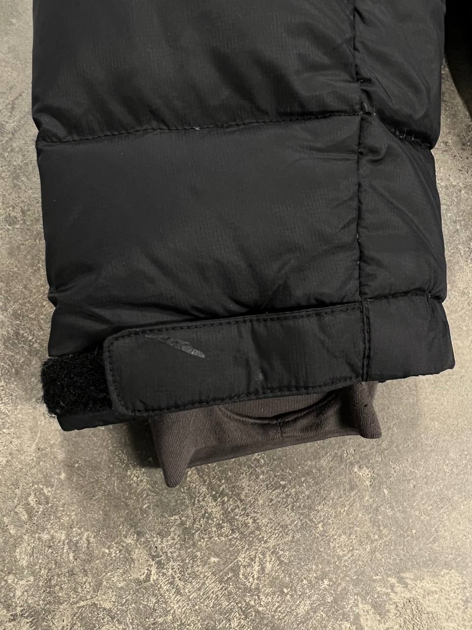 2006 Vintage Salomon Puffer Jacket