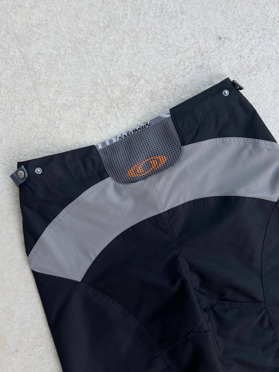 2007 Vintage Salomon Shorts