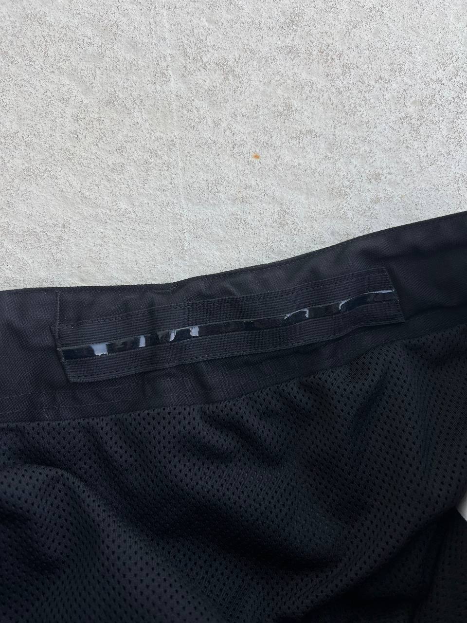 2007 Vintage Salomon Shorts