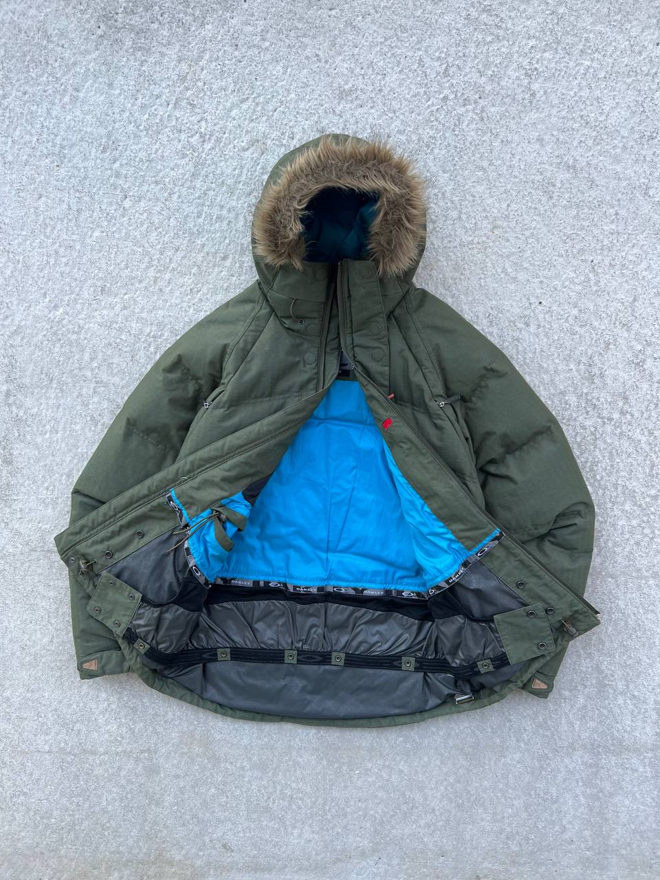 2008 Oakley Puffer Jacket
