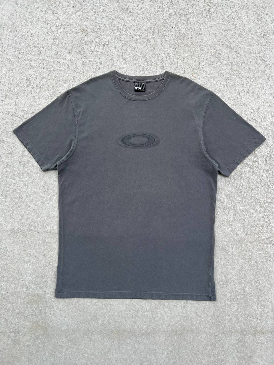 2011 Oakley T-Shirt Center Logo