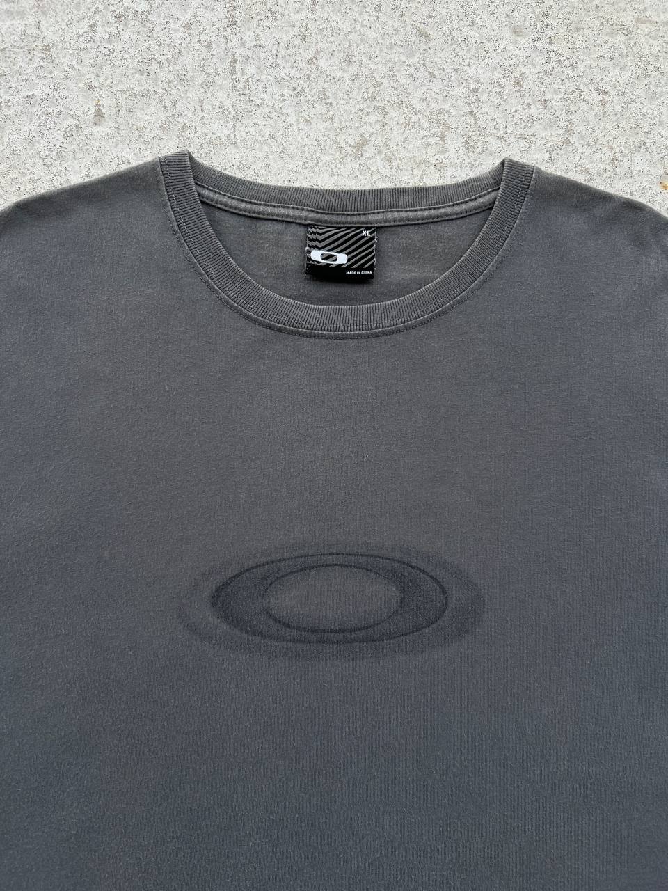 2011 Oakley T-Shirt Center Logo