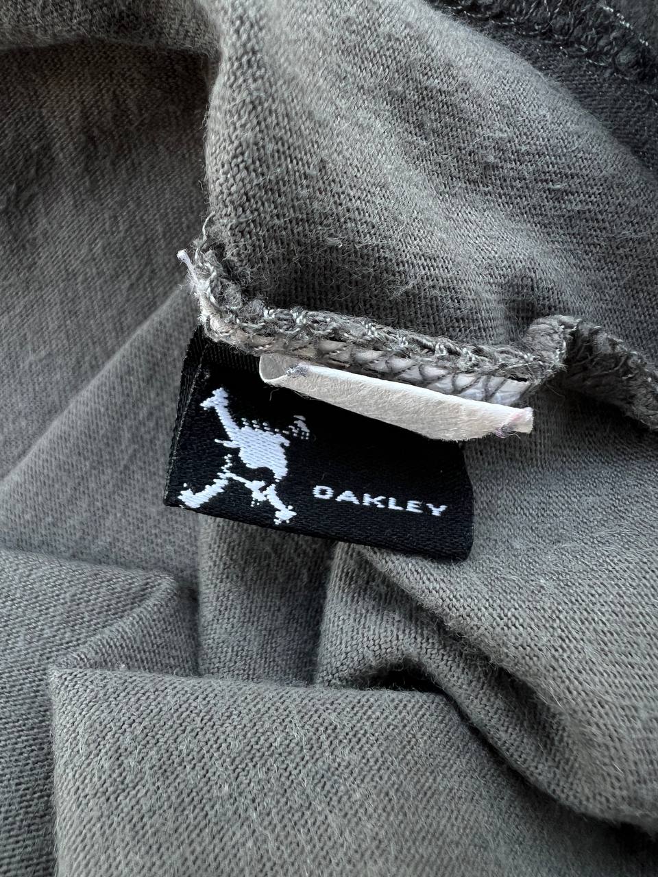 2011 Oakley T-Shirt Center Logo