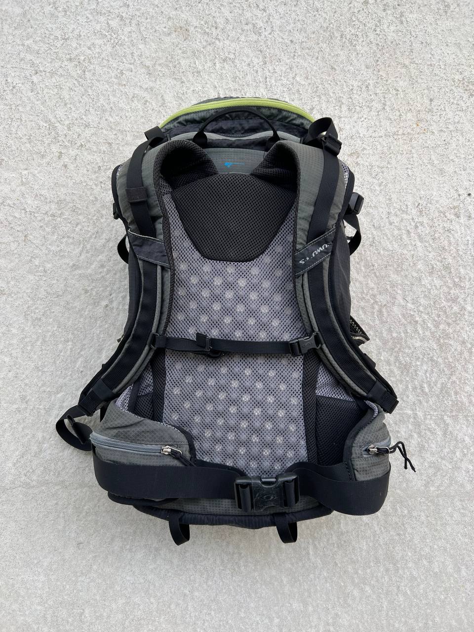 2011 Salomon Sky 25 Backpack