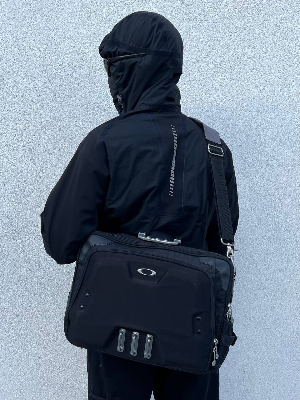 2014 Oakley Home Office Shoulder Bag