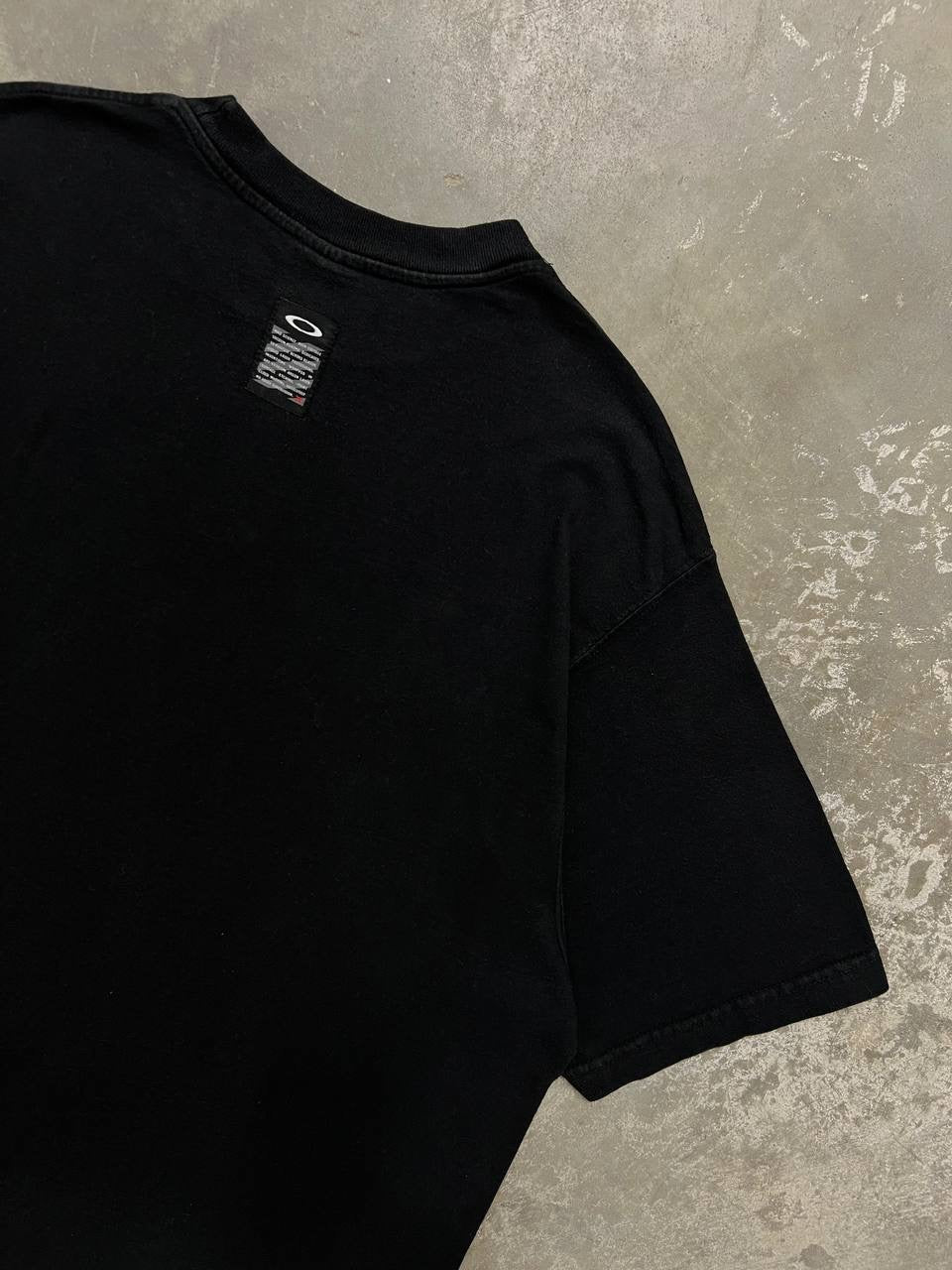 00s Vintage Oakley Center Logo T-Shirt