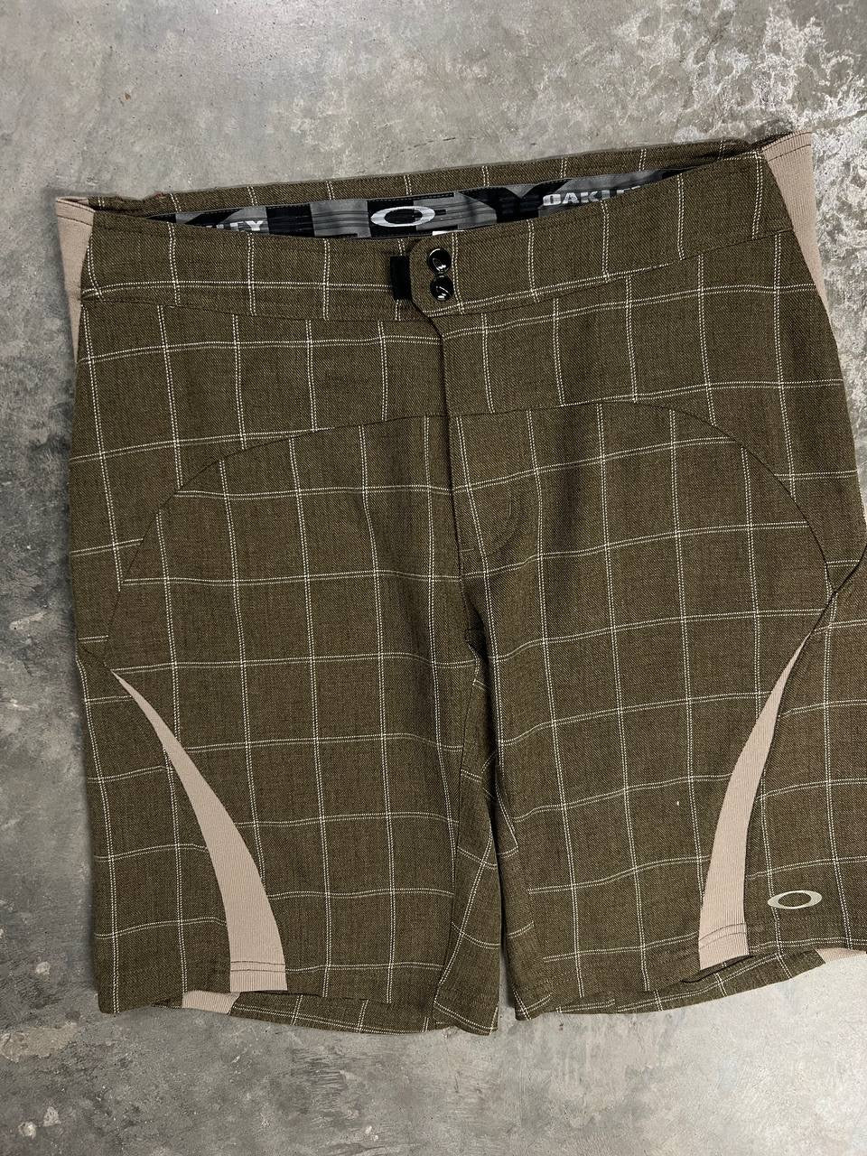 00s Vintage Oakley Sample Paneled Tech Shorts
