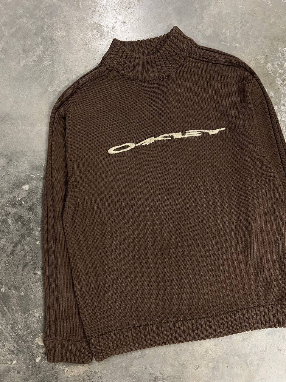 2005 Vintage Oakley Sweater