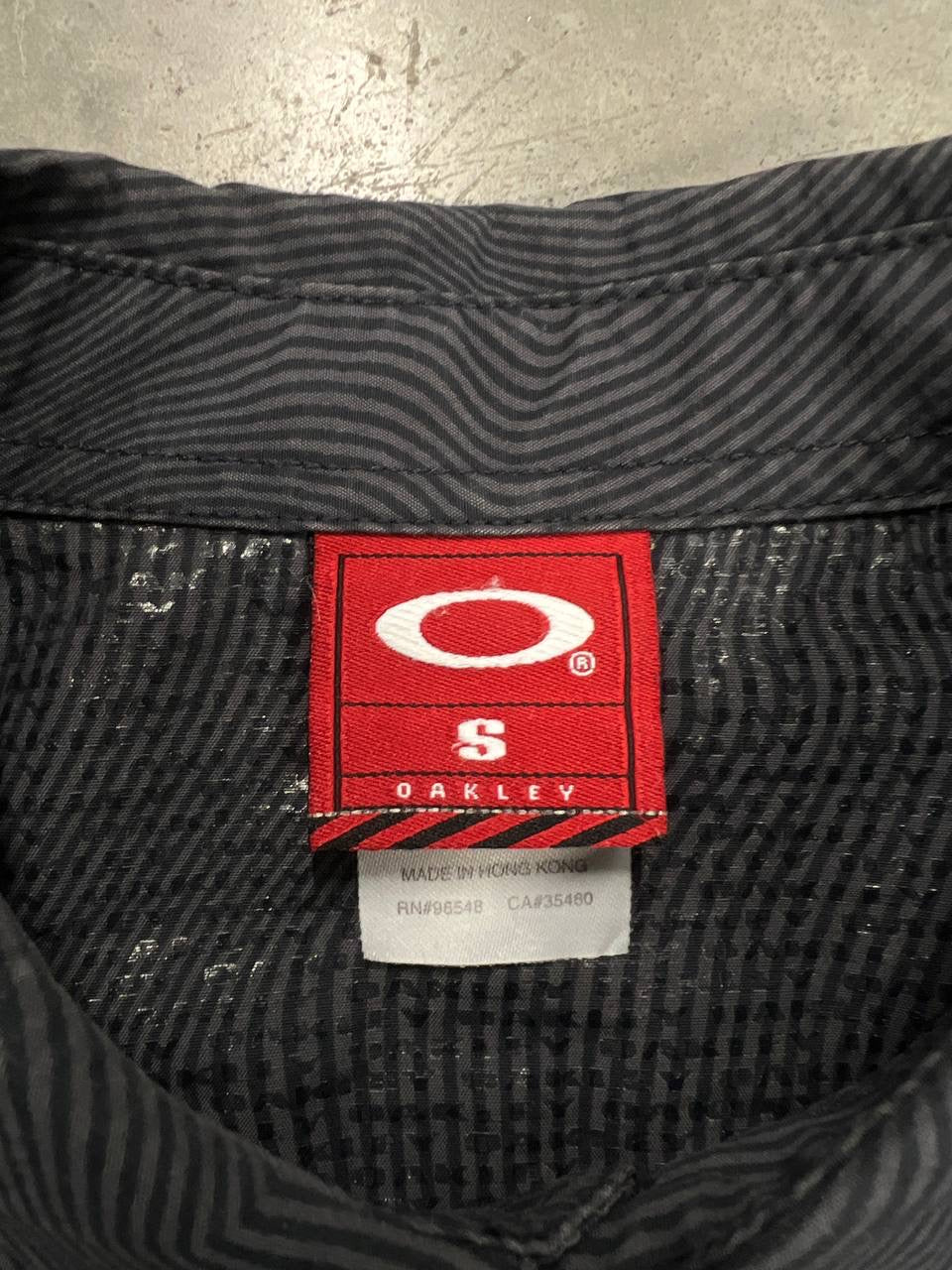 00s Vintage Oakley Optical Illusion Shirt