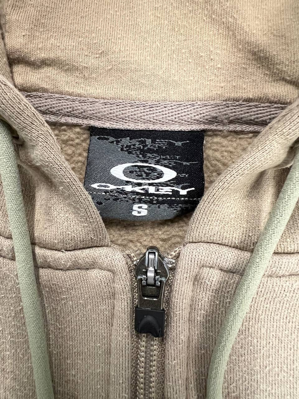 2005 Vintage Oakley Zip Hoodie