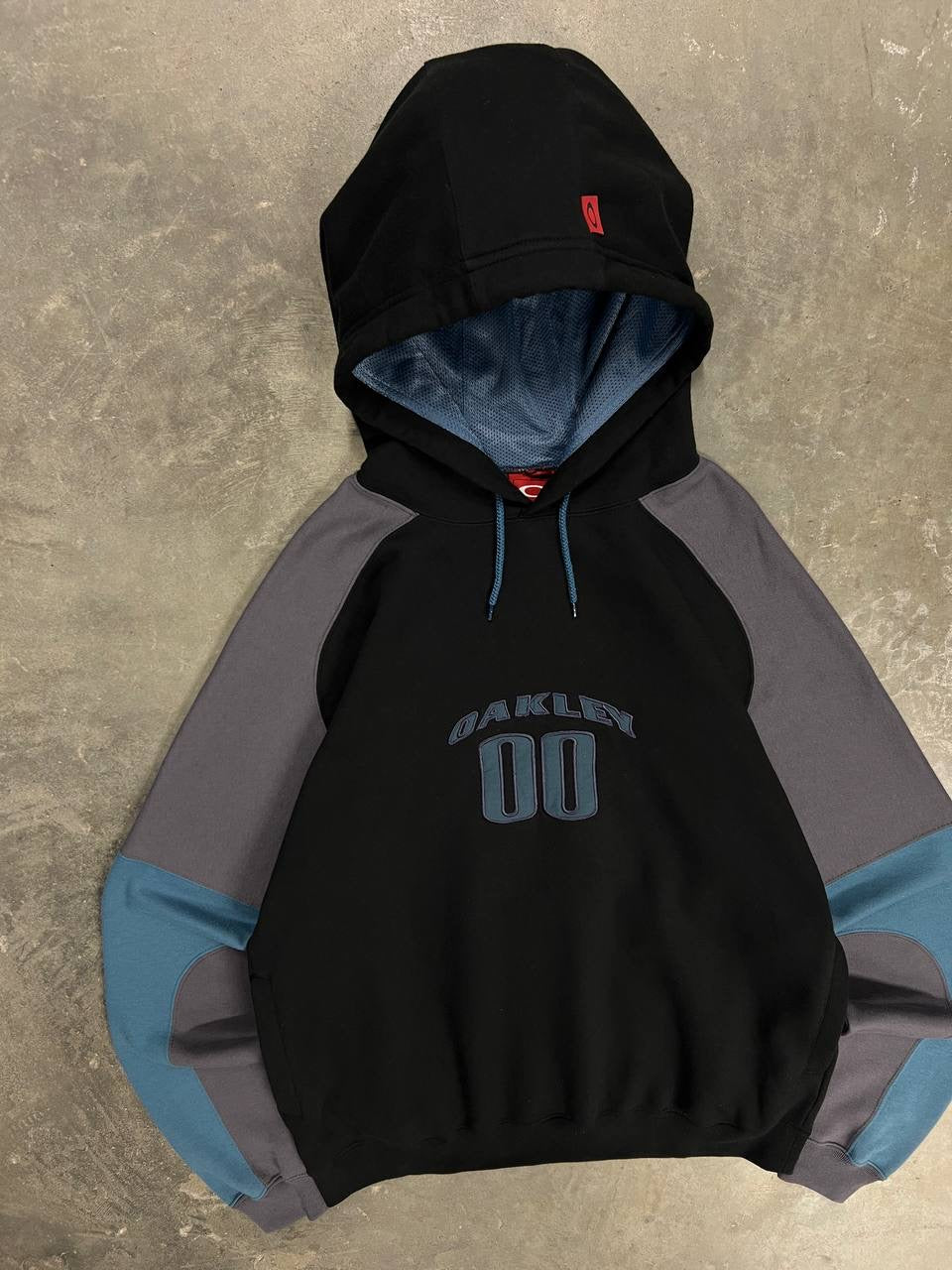 00s Vintage Oakley Hoodie
