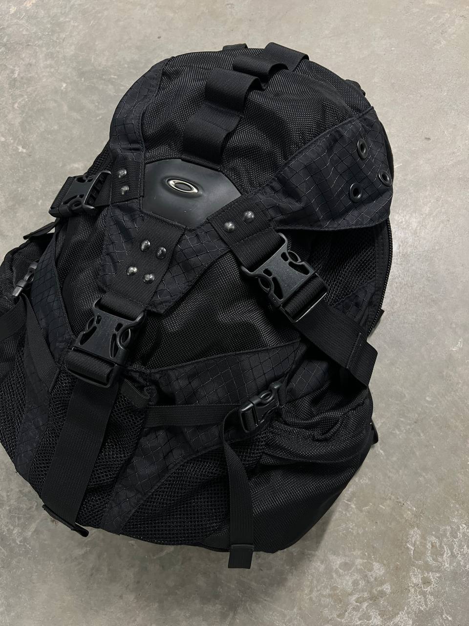90s Vintage Oakley Icon Backpack 1.0
