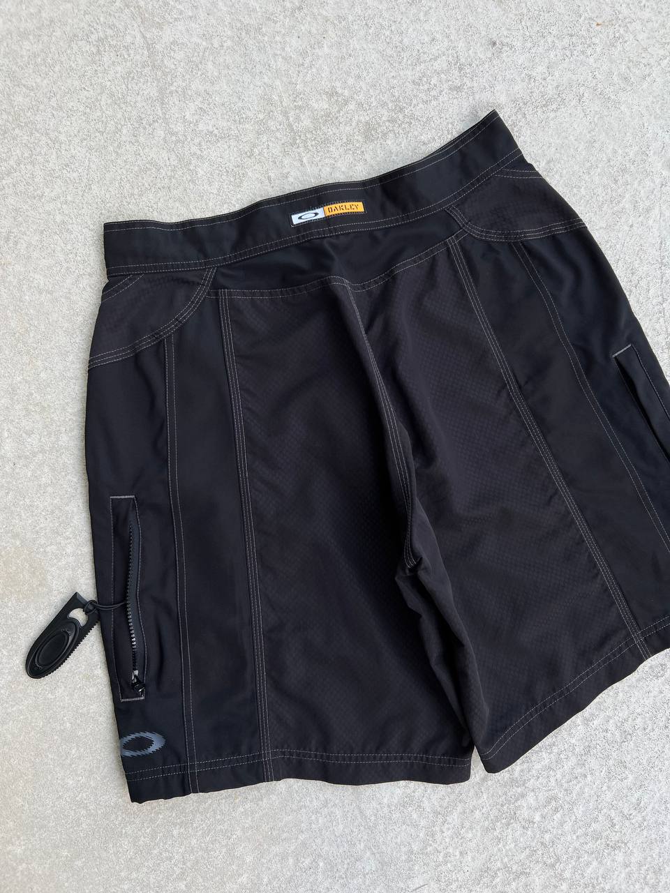 90s Vintage Oakley Software Cargo Shorts