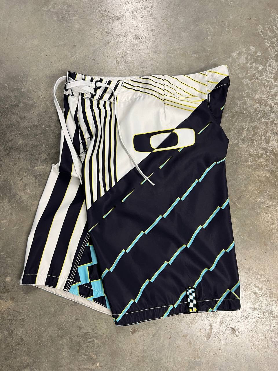 00s Vintage Oakley Shorts