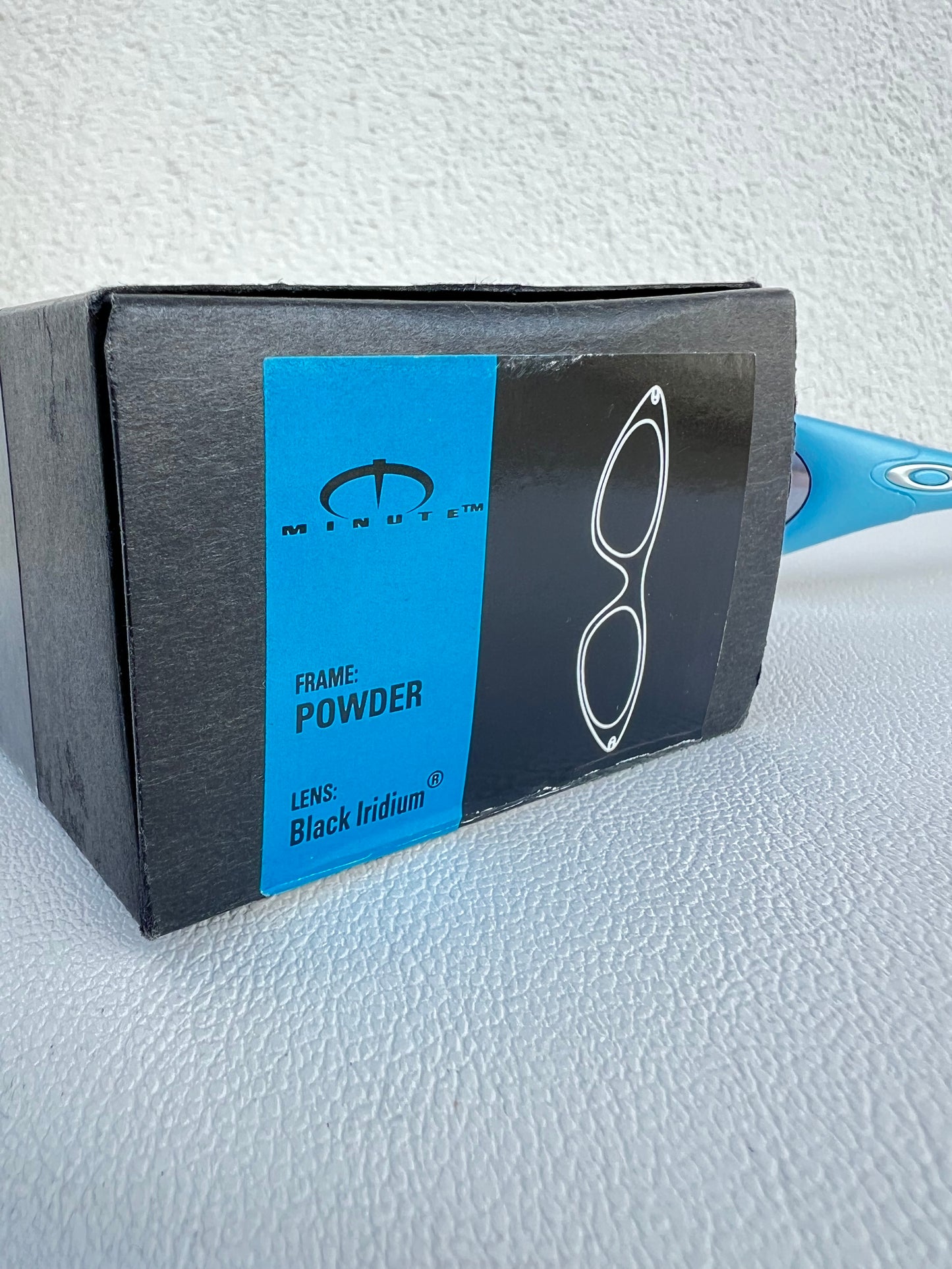 2000 Vintage Oakley Minute Gen 2 Powder Blue / Black Iridium Sunglasses